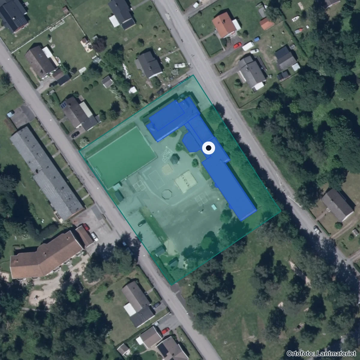 Flygbild över Åbyskolan, ortofoto från Lantmäteriet