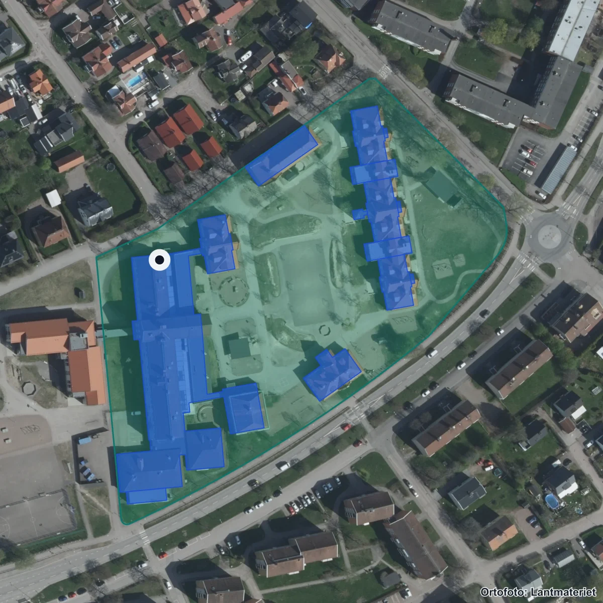 Flygbild över Södermalmsskolan, ortofoto från Lantmäteriet