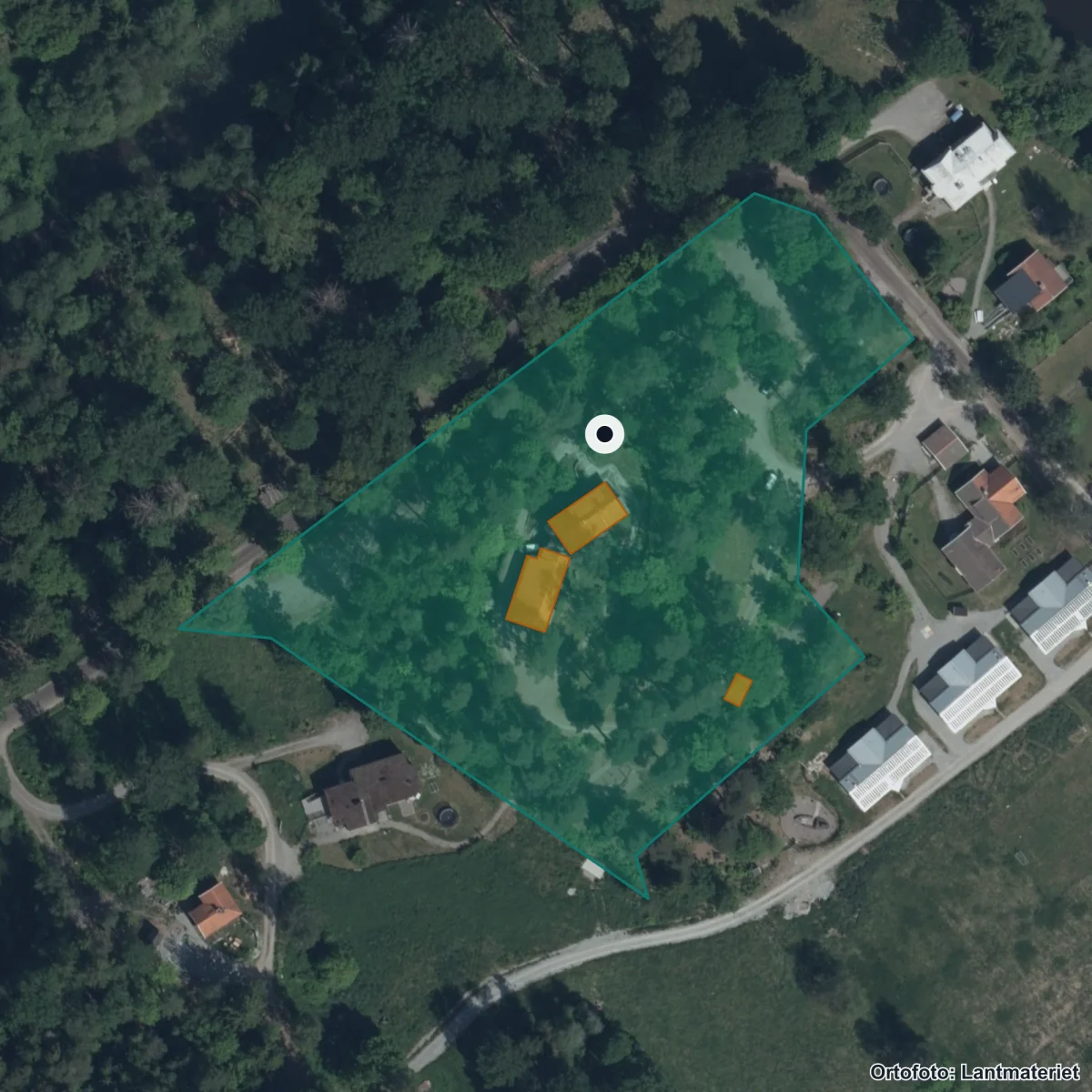 Flygbild över Stiftelsen Mora Park, ortofoto från Lantmäteriet