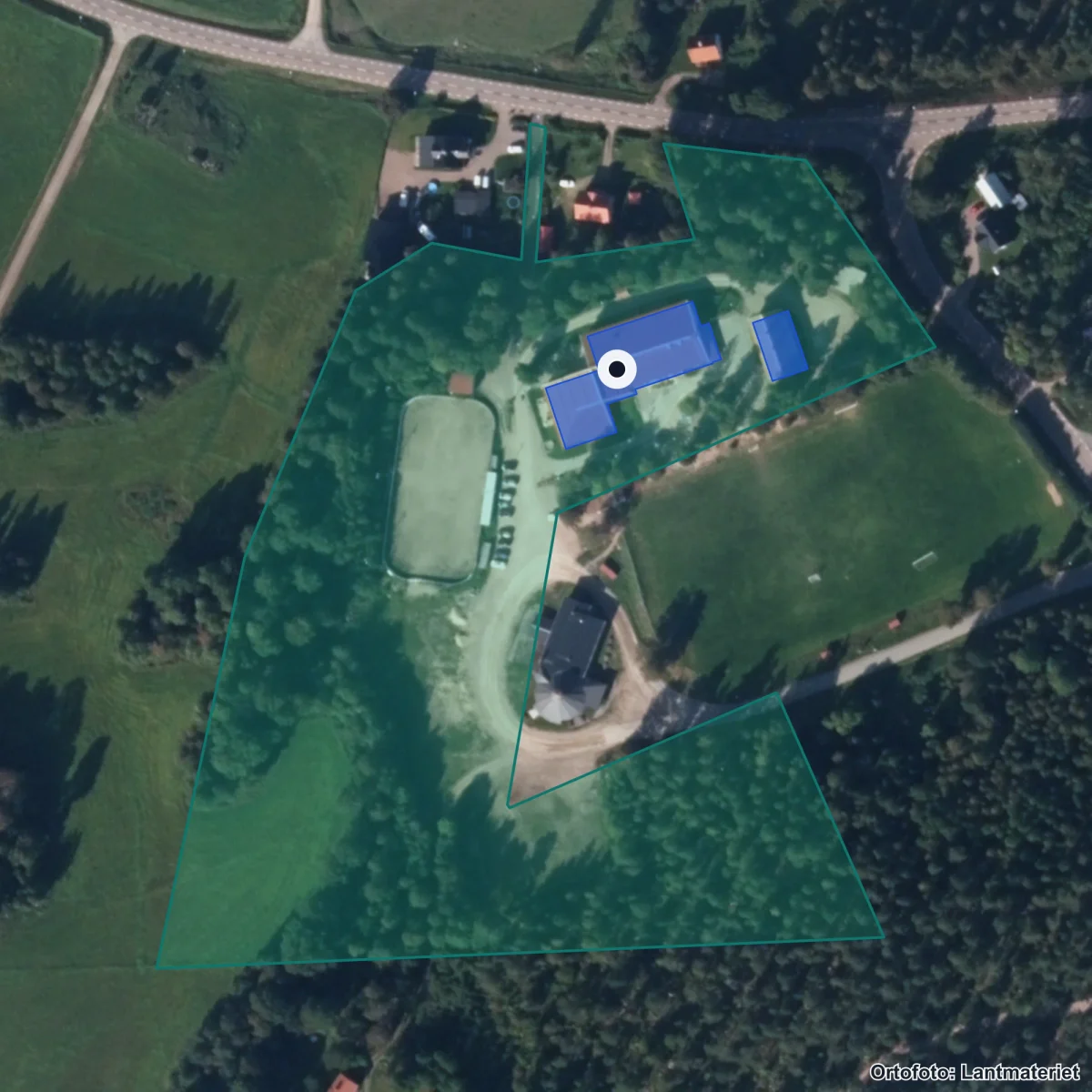 Flygbild över Alftaskolan, ortofoto från Lantmäteriet