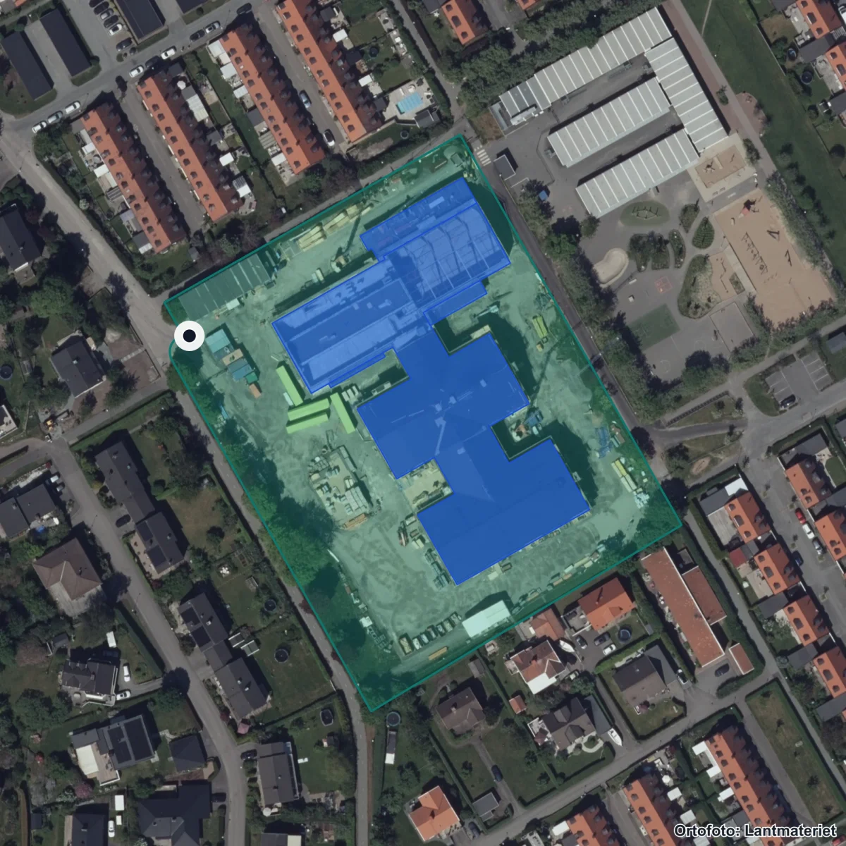 Aerial view of Åkeredsskolan, orthophoto from Lantmäteriet