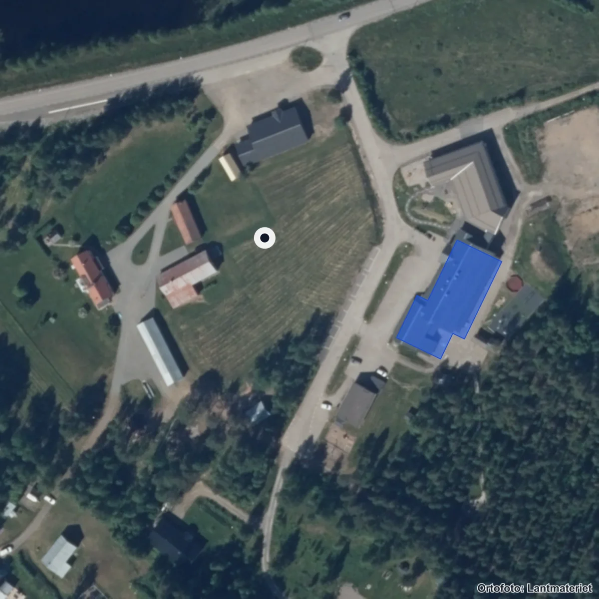 Flygbild över Emmaskolan, ortofoto från Lantmäteriet