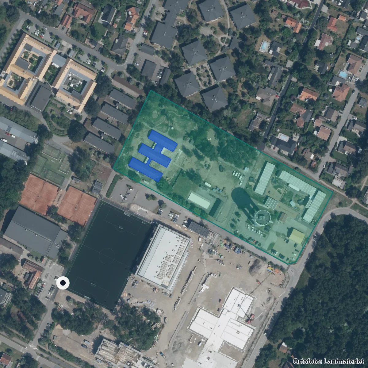 Flygbild över Skanör Falsterbo Montessoriskola, ortofoto från Lantmäteriet