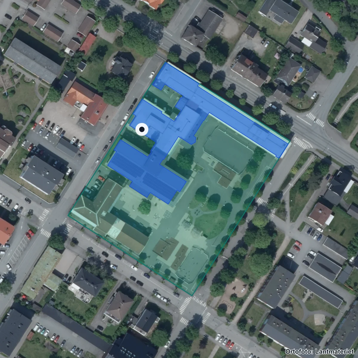 Aerial view of Mogärdeskolan, orthophoto from Lantmäteriet