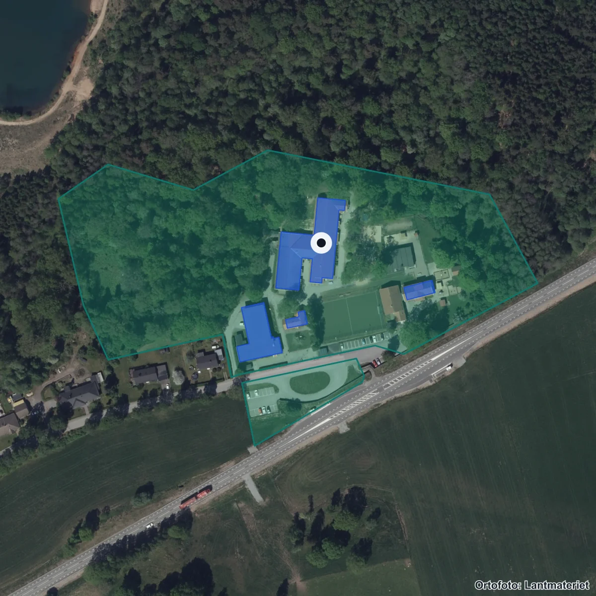 Aerial view of Hol skola, orthophoto from Lantmäteriet