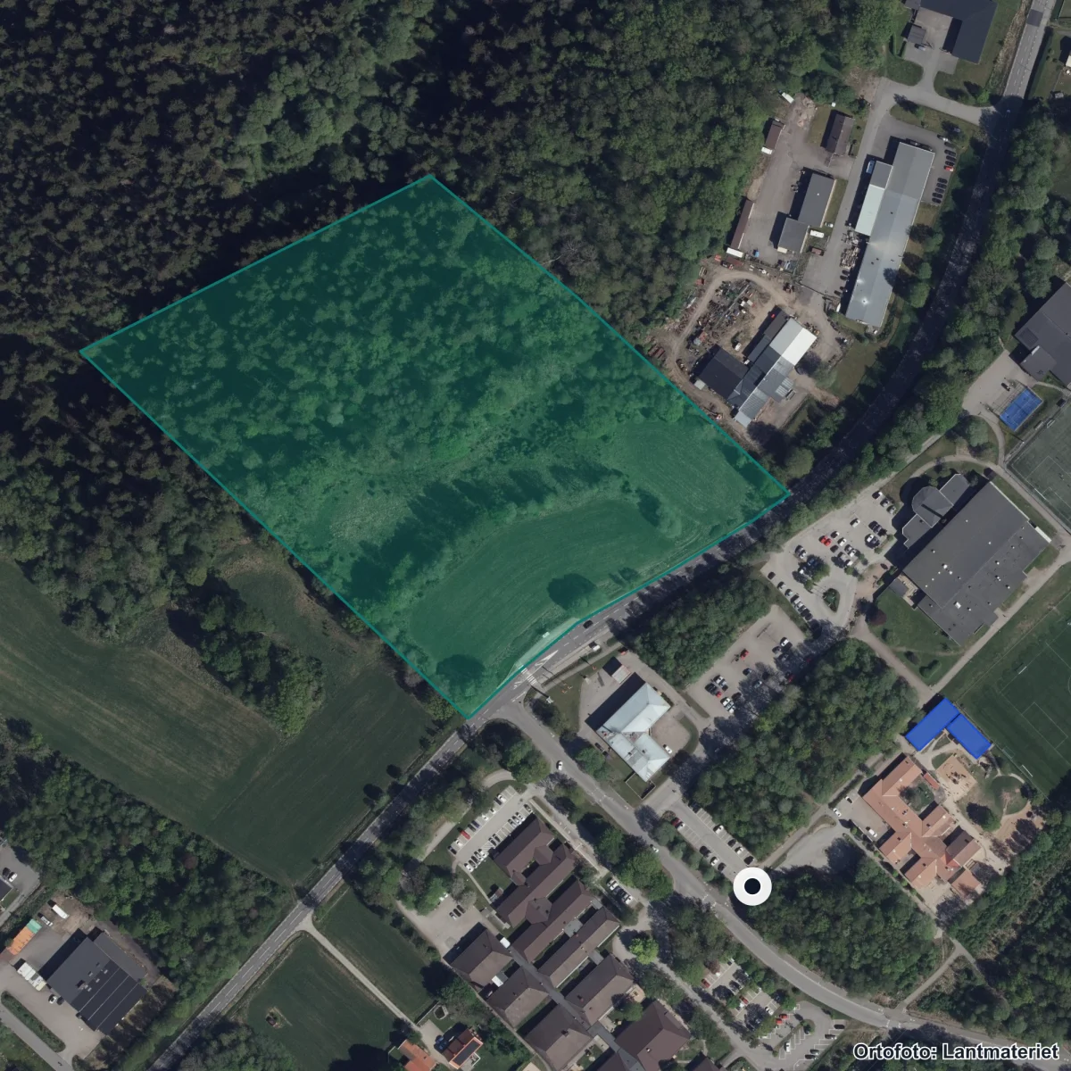 Flygbild över Kerstinsgårdskolan, ortofoto från Lantmäteriet
