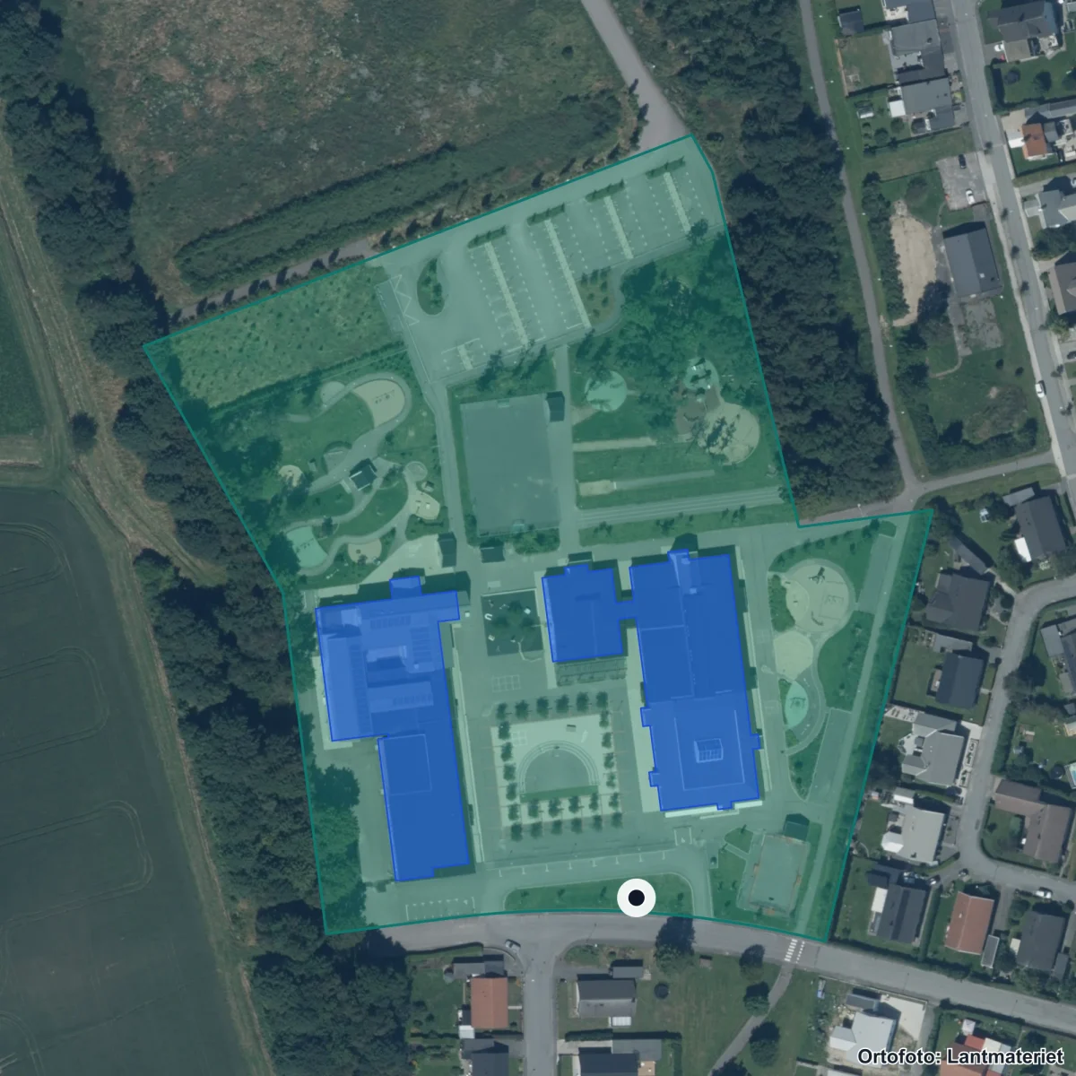 Aerial view of Helgedalskolan, orthophoto from Lantmäteriet