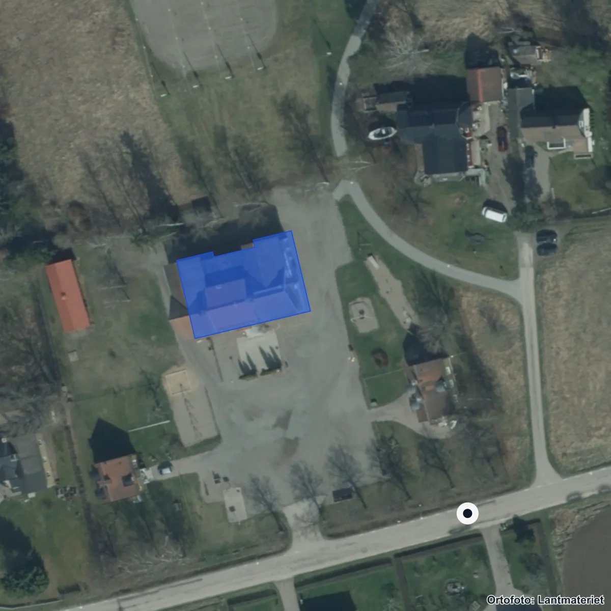 Aerial view of Vittinge närskola F-3, orthophoto from Lantmäteriet