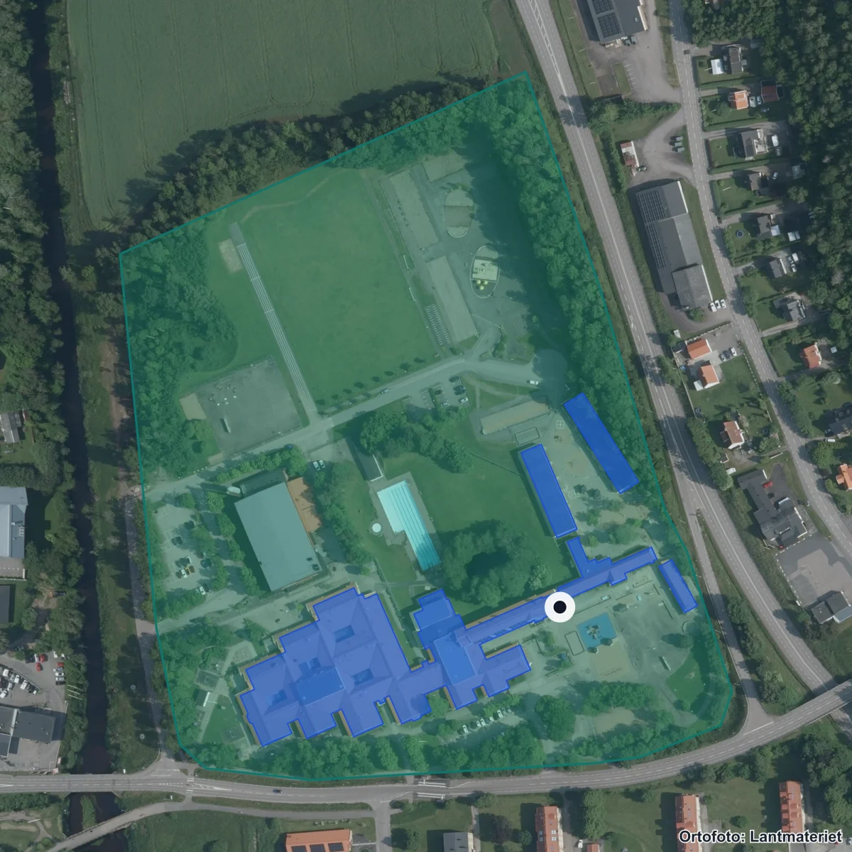 Flygbild över Getingeskolan, ortofoto från Lantmäteriet