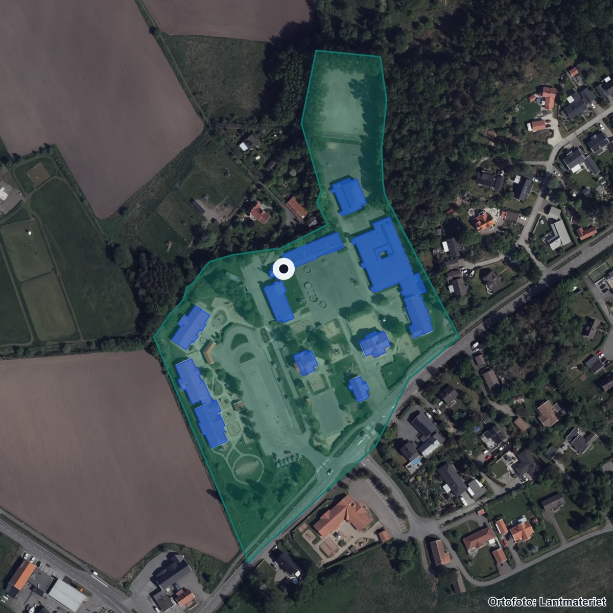Aerial view of Iseråsskolan, orthophoto from Lantmäteriet
