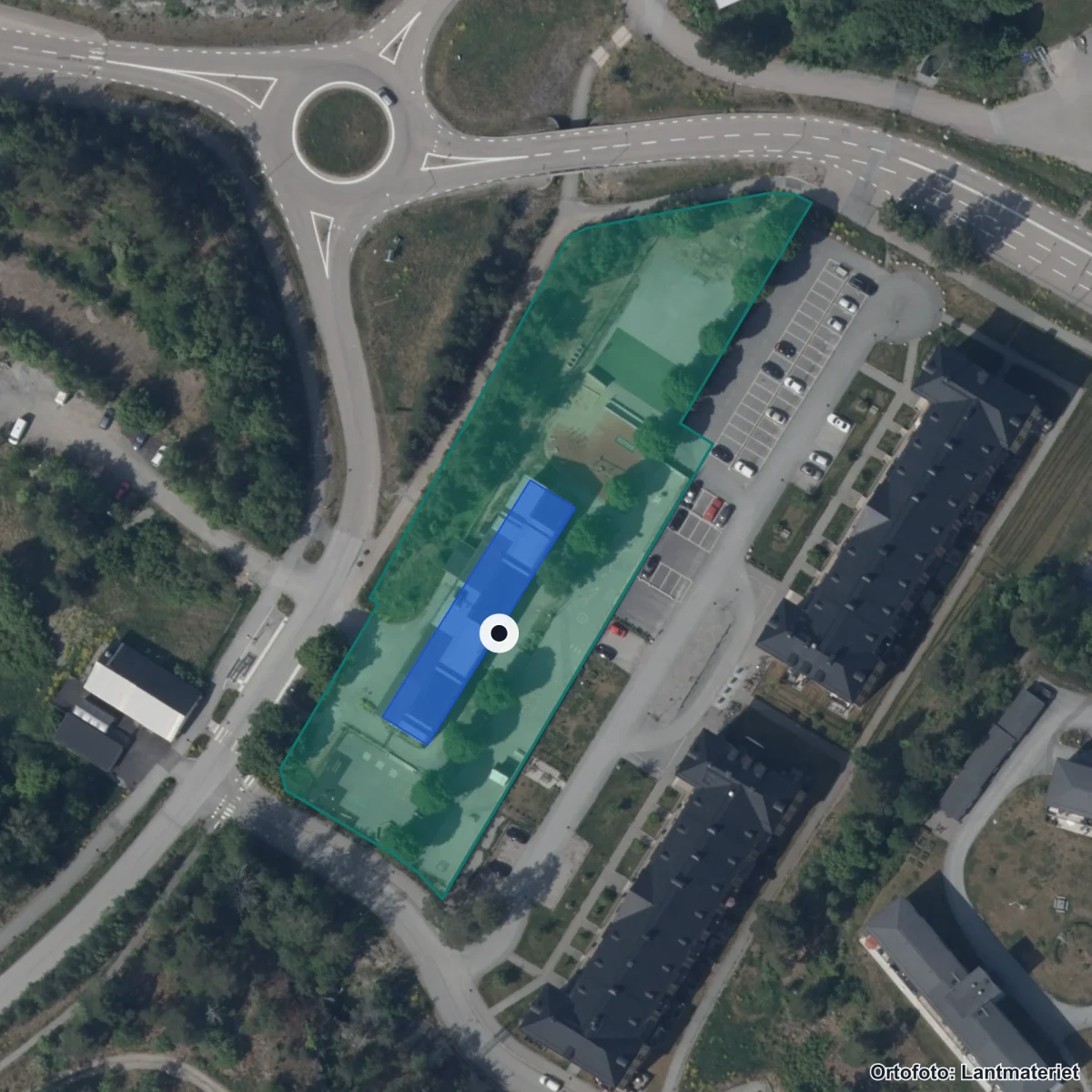 Flygbild över Rindö skola, ortofoto från Lantmäteriet
