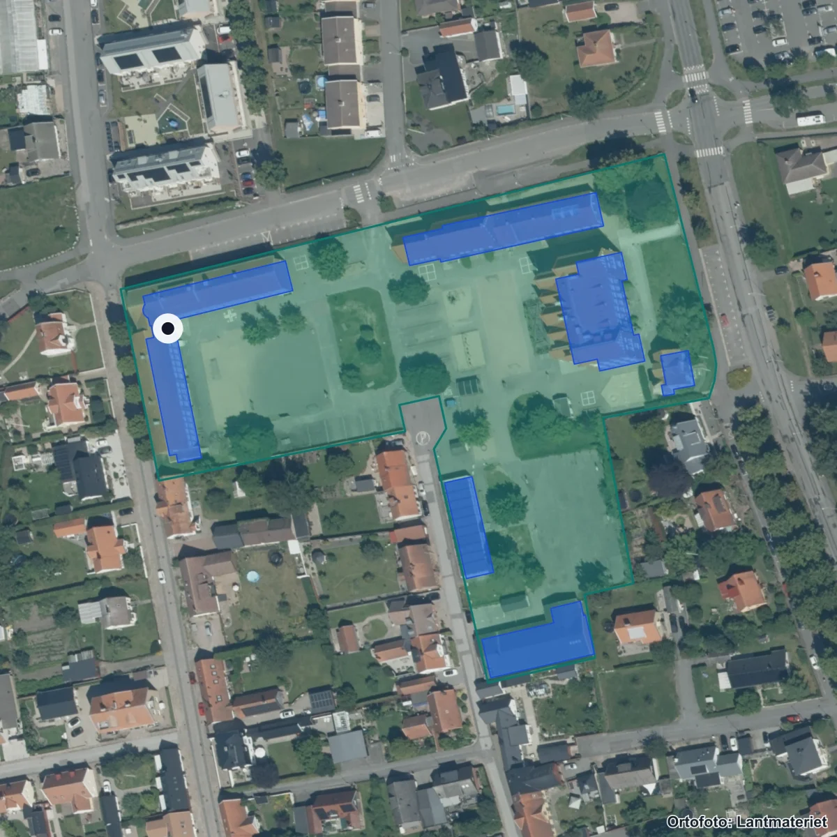 Flygbild över Rönnowskolan, ortofoto från Lantmäteriet