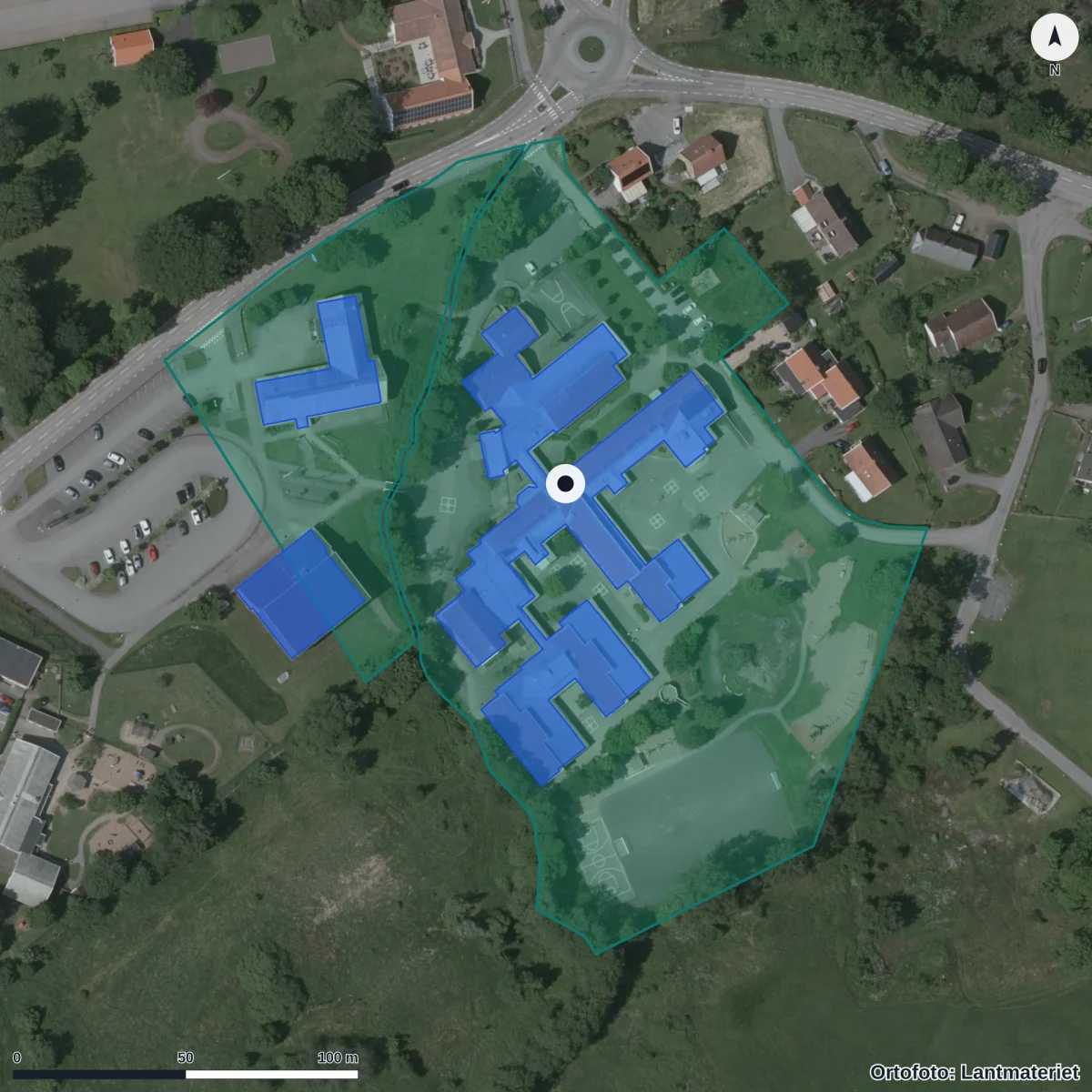 Flygbild över Lindbergs skola, ortofoto från Lantmäteriet