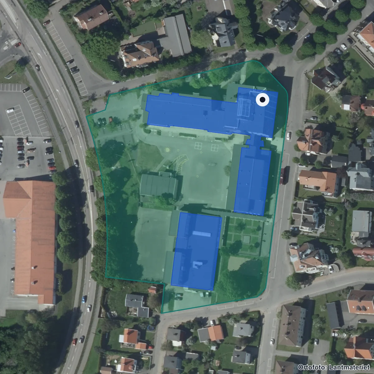 Flygbild över Vasaskolan, ortofoto från Lantmäteriet