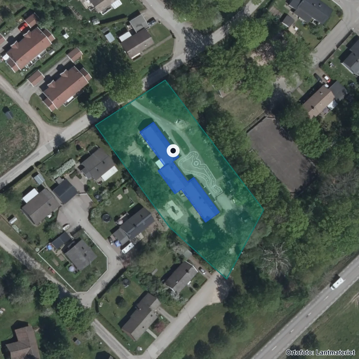 Aerial view of Fritidshemmet Hackspetten, orthophoto from Lantmäteriet