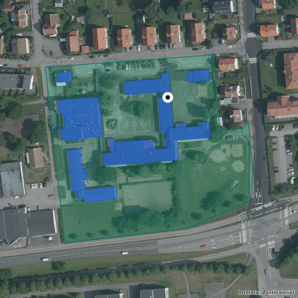 Aerial view of Slottsjordsskolan, orthophoto from Lantmäteriet