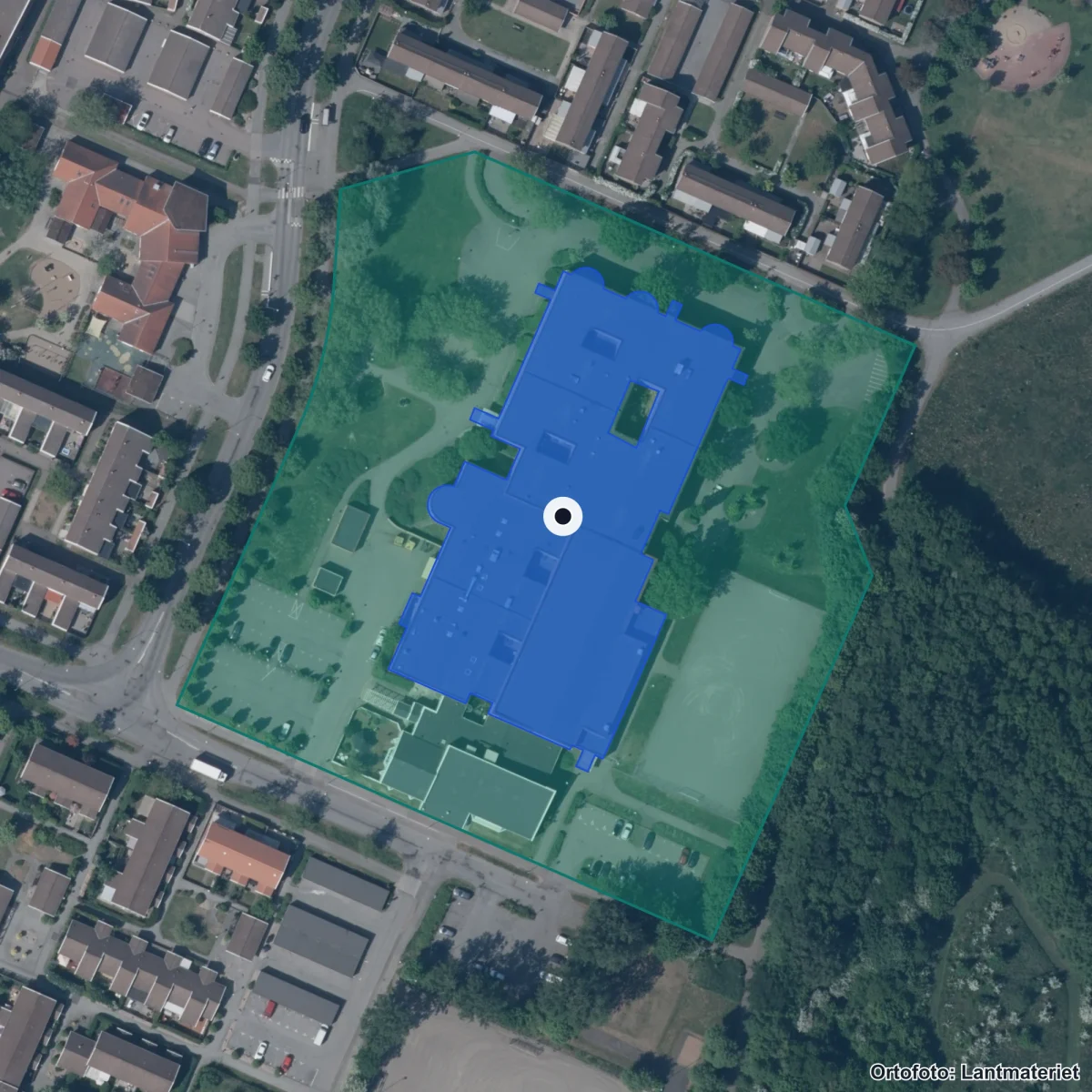 Flygbild över Oxievångskolan, ortofoto från Lantmäteriet