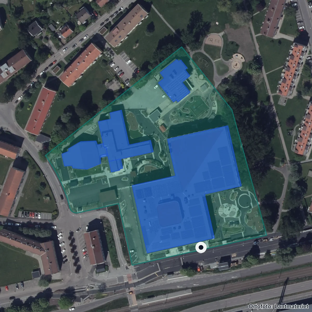 Aerial view of Lundbyskolan, orthophoto from Lantmäteriet