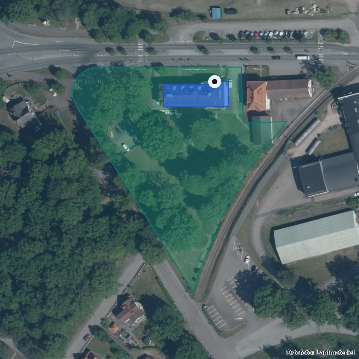 Flygbild över Vuxenutbildningen i Perstorp, ortofoto från Lantmäteriet