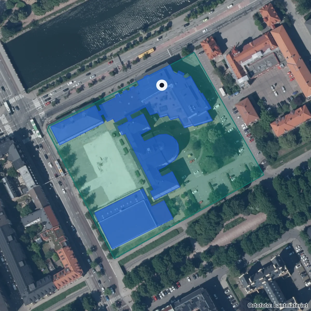Flygbild över Malmö Latinskola, ortofoto från Lantmäteriet