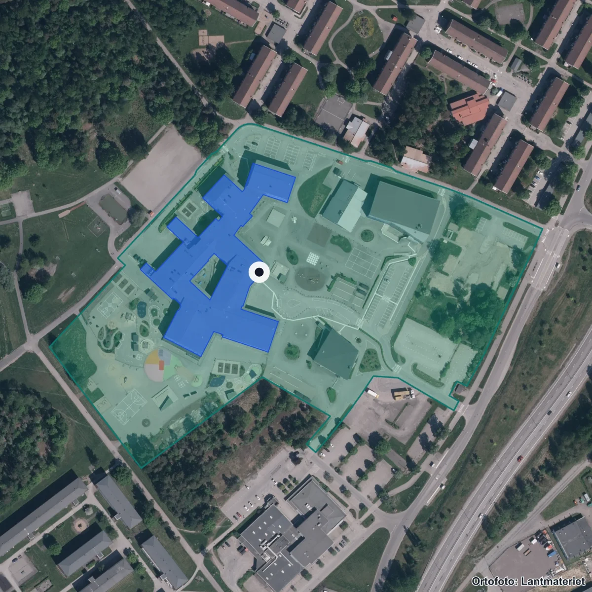 Flygbild över Sylteskolan, ortofoto från Lantmäteriet