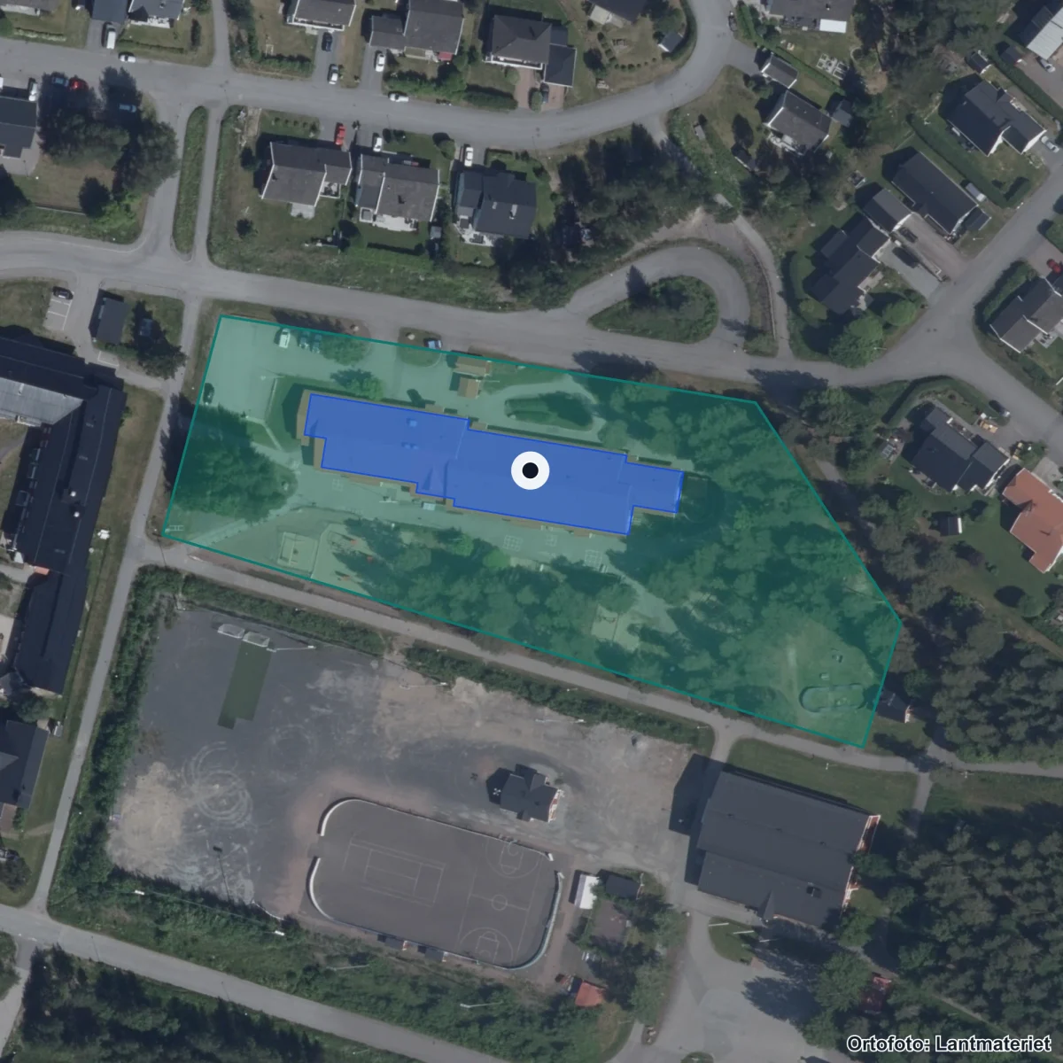 Aerial view of Antnässkolan, orthophoto from Lantmäteriet