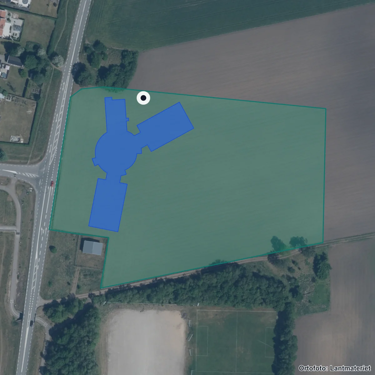 Aerial view of Skillingeskolan, orthophoto from Lantmäteriet