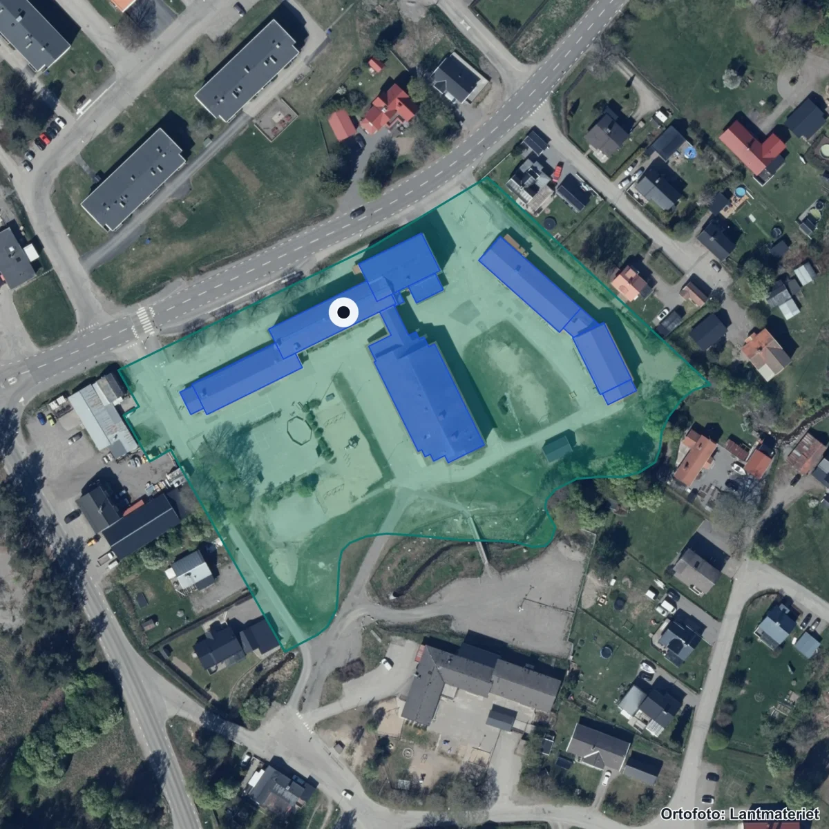 Flygbild över Vågbroskolan, ortofoto från Lantmäteriet