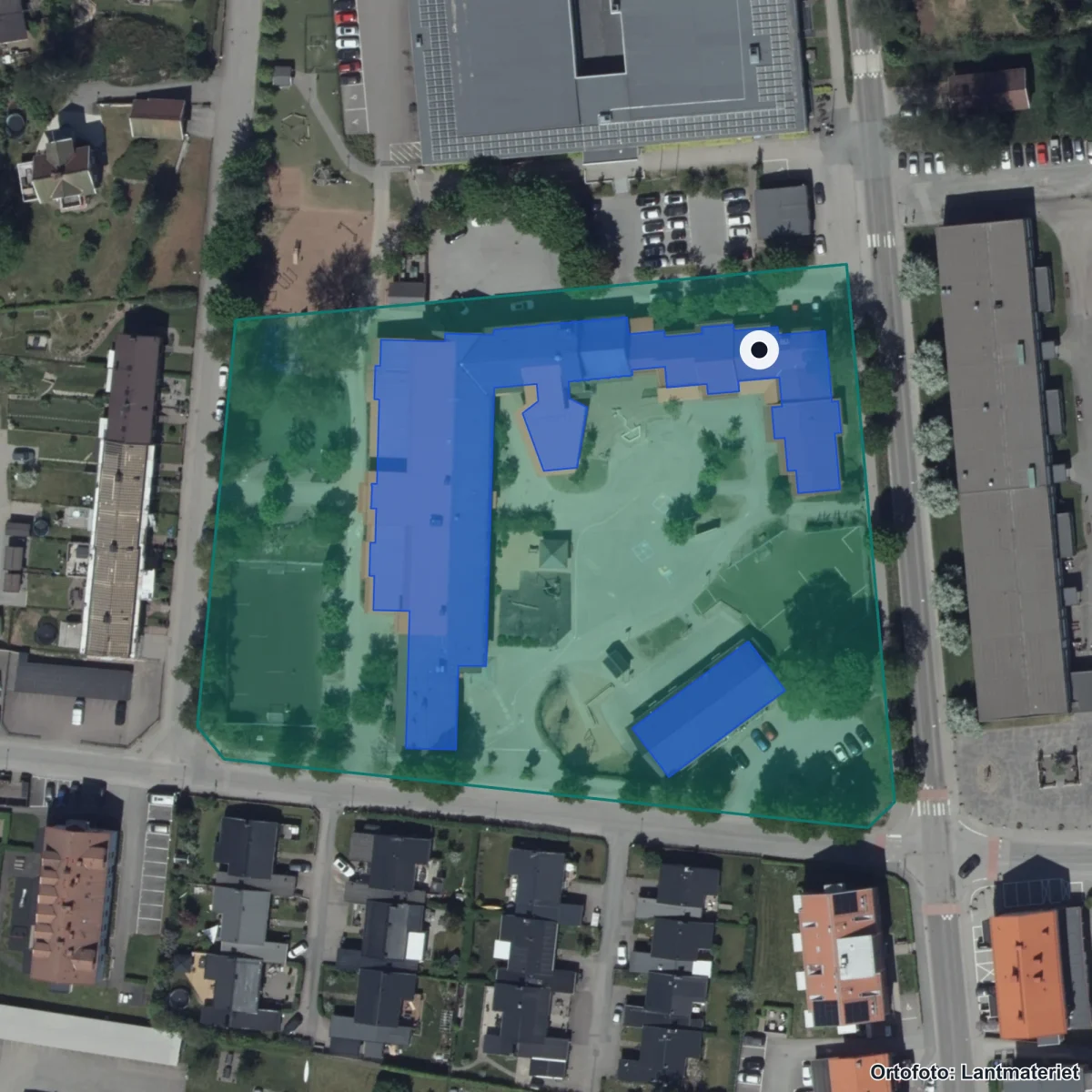 Flygbild över Sandaredskolan, ortofoto från Lantmäteriet