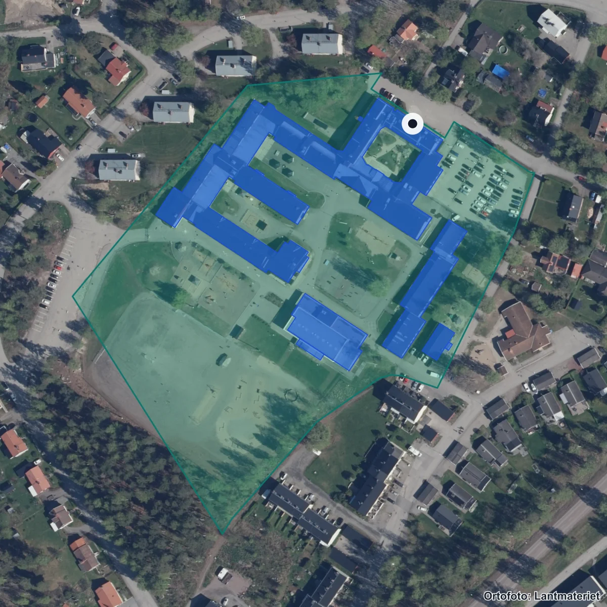 Aerial view of Granbergsskolan, orthophoto from Lantmäteriet
