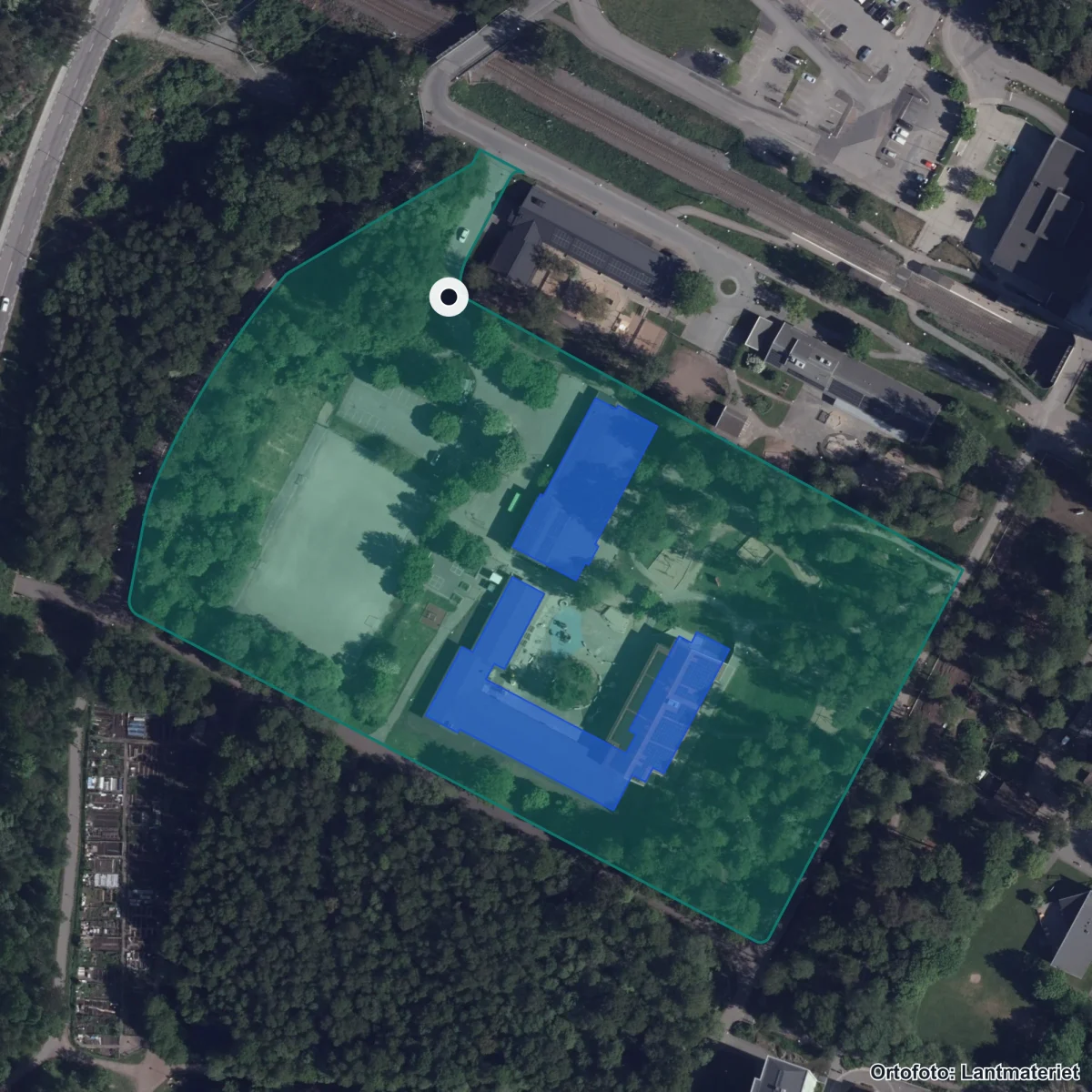 Flygbild över Gärdsmosseskolan, ortofoto från Lantmäteriet
