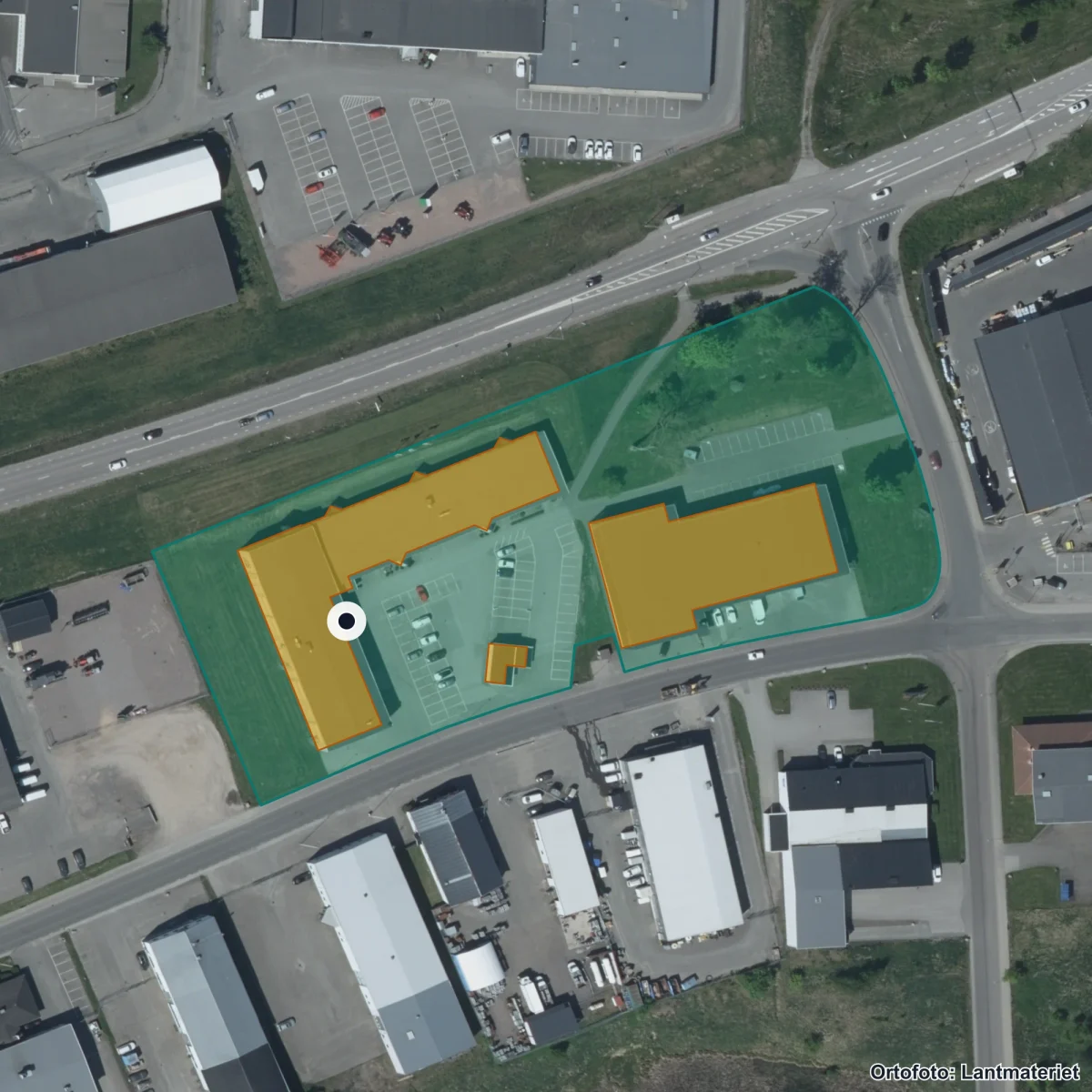 Flygbild över Lichron Teknikgymnasium, ortofoto från Lantmäteriet