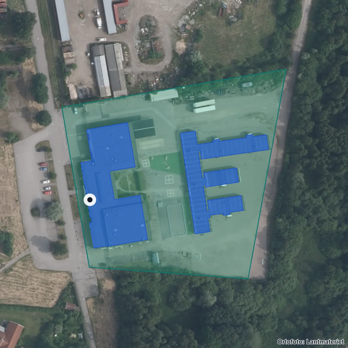 Flygbild över Allbo lärcenter, ortofoto från Lantmäteriet
