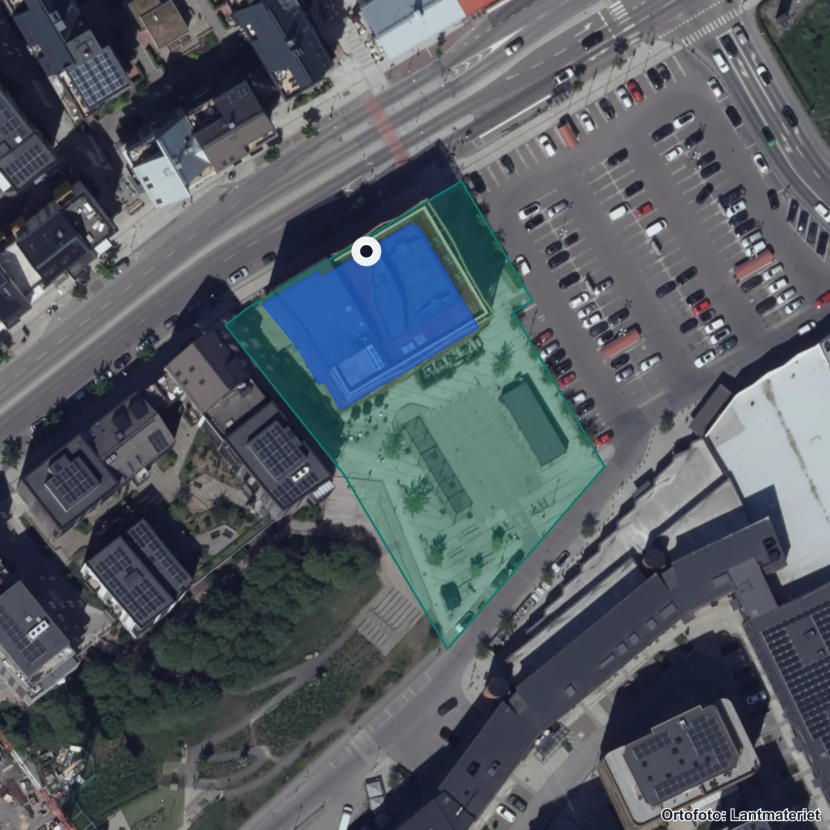 Flygbild över Noblaskolan Nya Hovås, ortofoto från Lantmäteriet