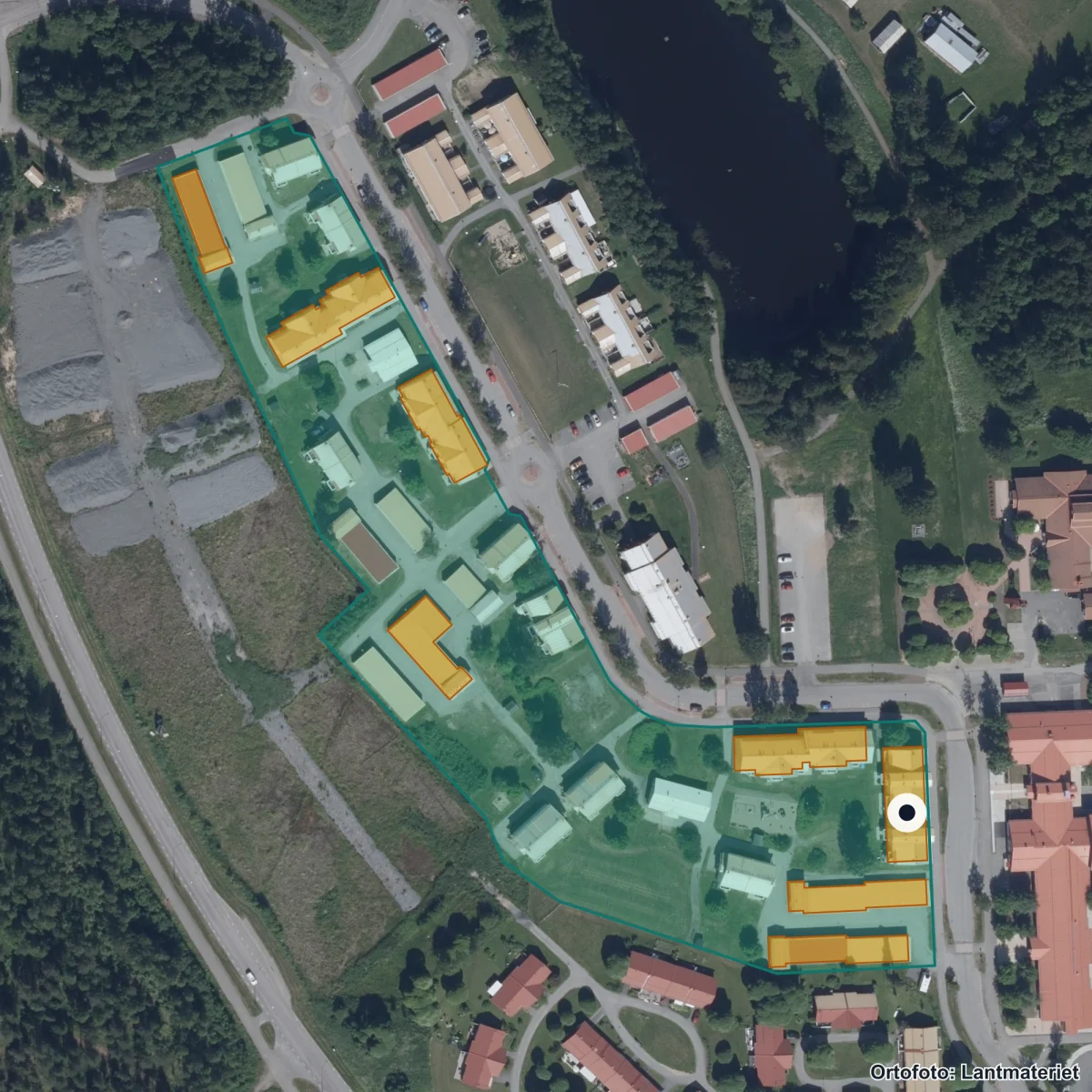 Flygbild över Mårängskolan, ortofoto från Lantmäteriet