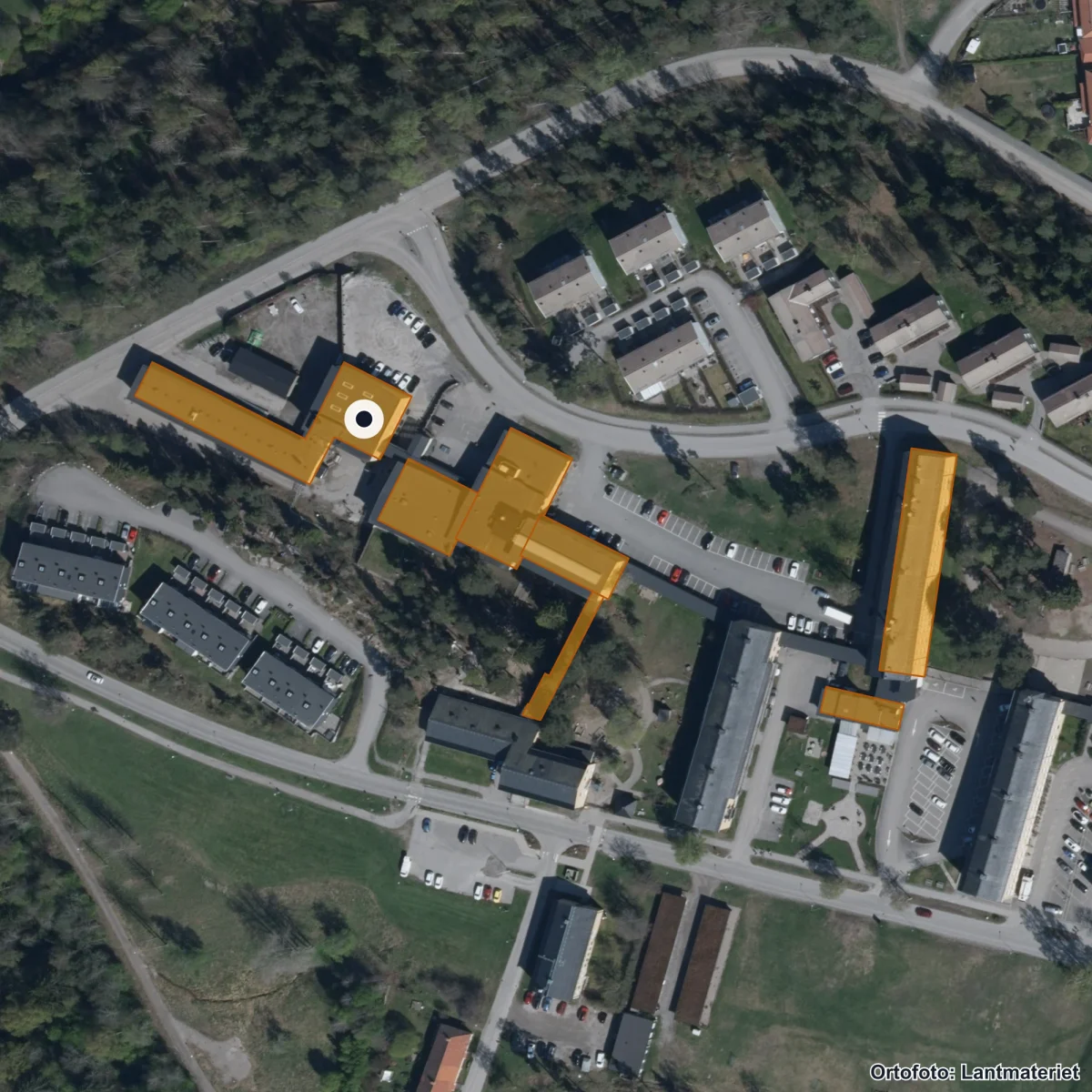 Flygbild över Sidsjö Fristående Grundskola åk 7-9, ortofoto från Lantmäteriet