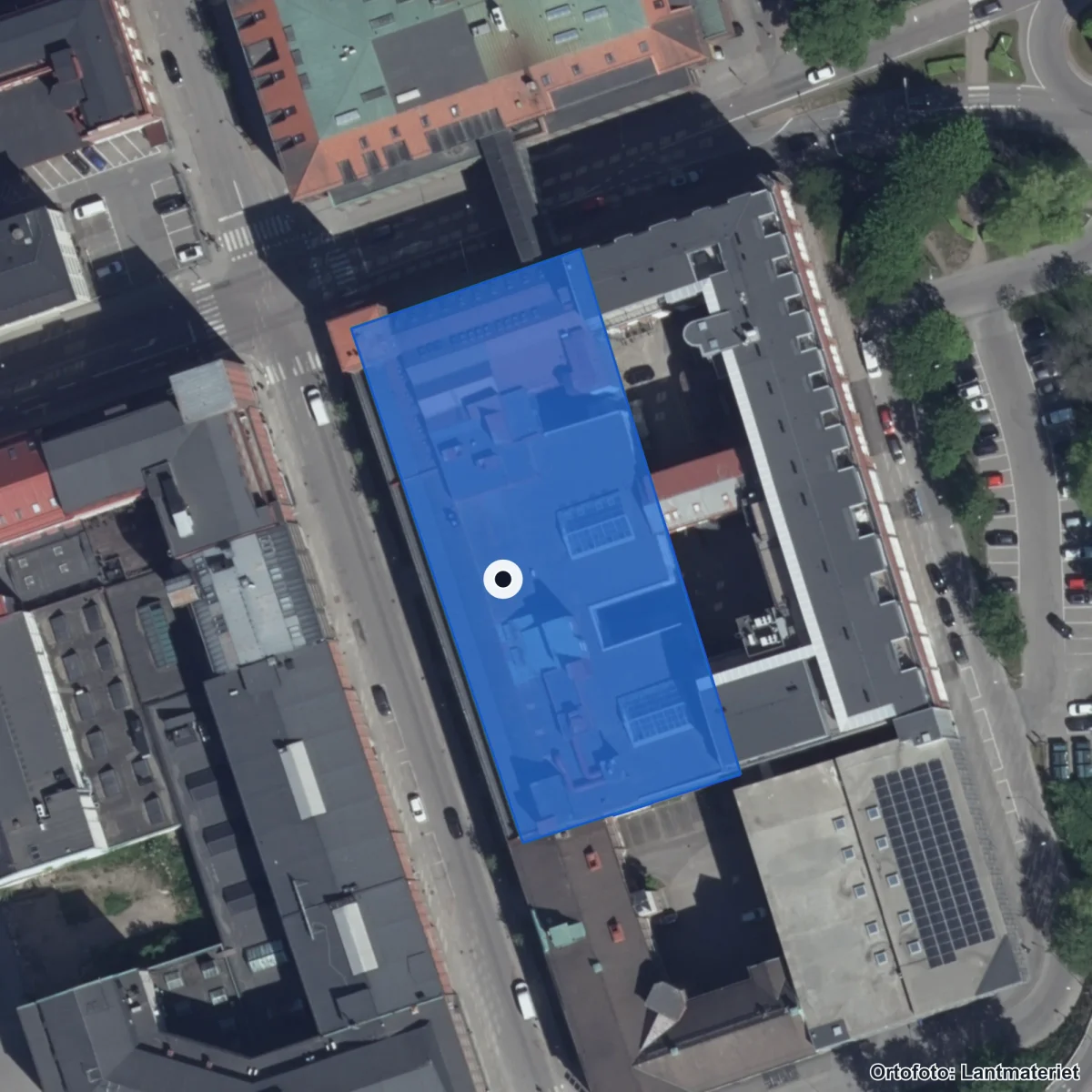 Flygbild över Komvux, ortofoto från Lantmäteriet