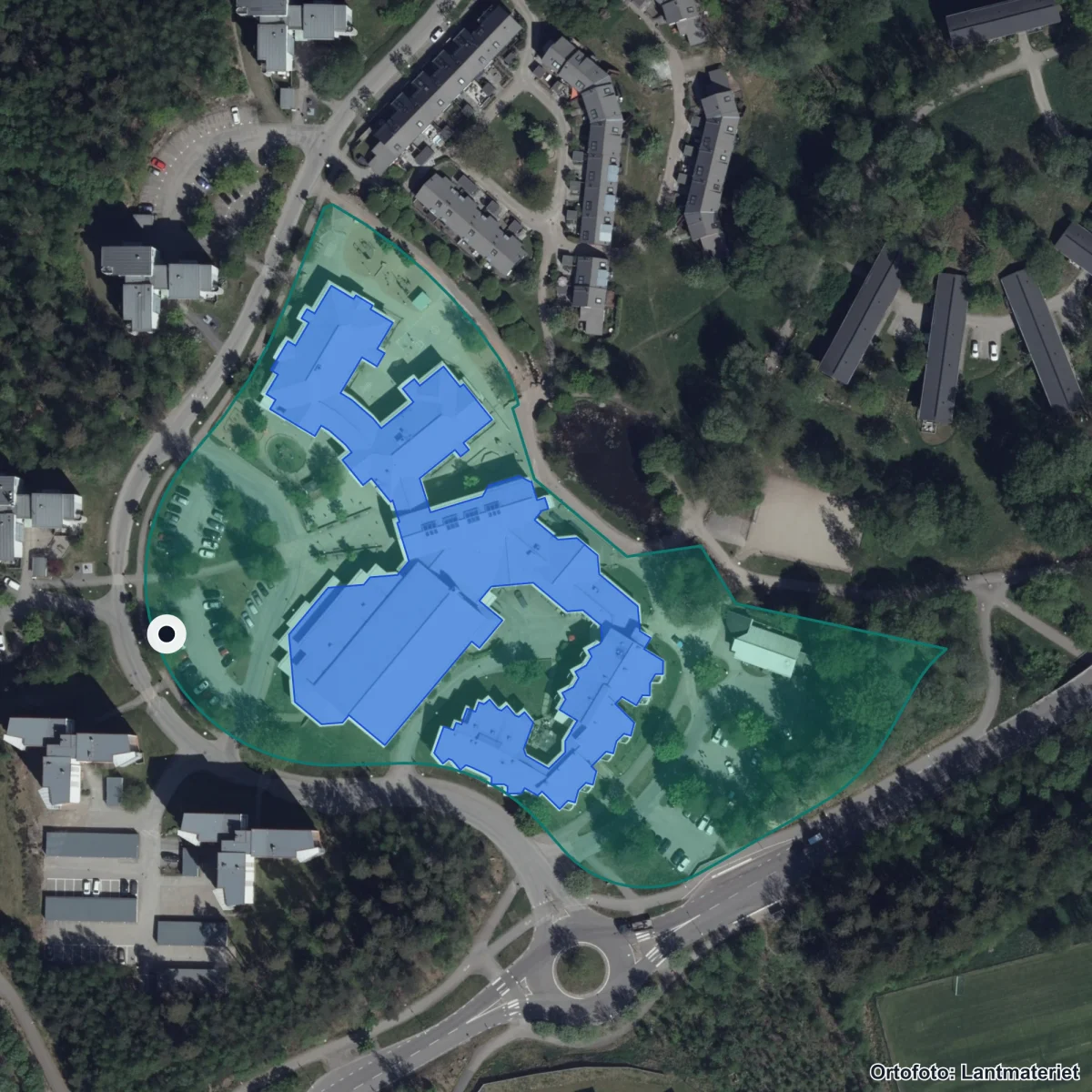 Aerial view of Hestra Midgårdskolan, orthophoto from Lantmäteriet