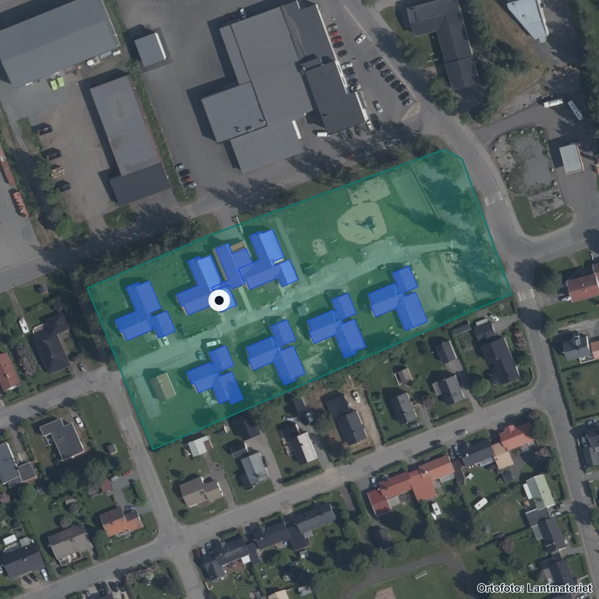 Flygbild över Haparanda Montessoriförening, ortofoto från Lantmäteriet