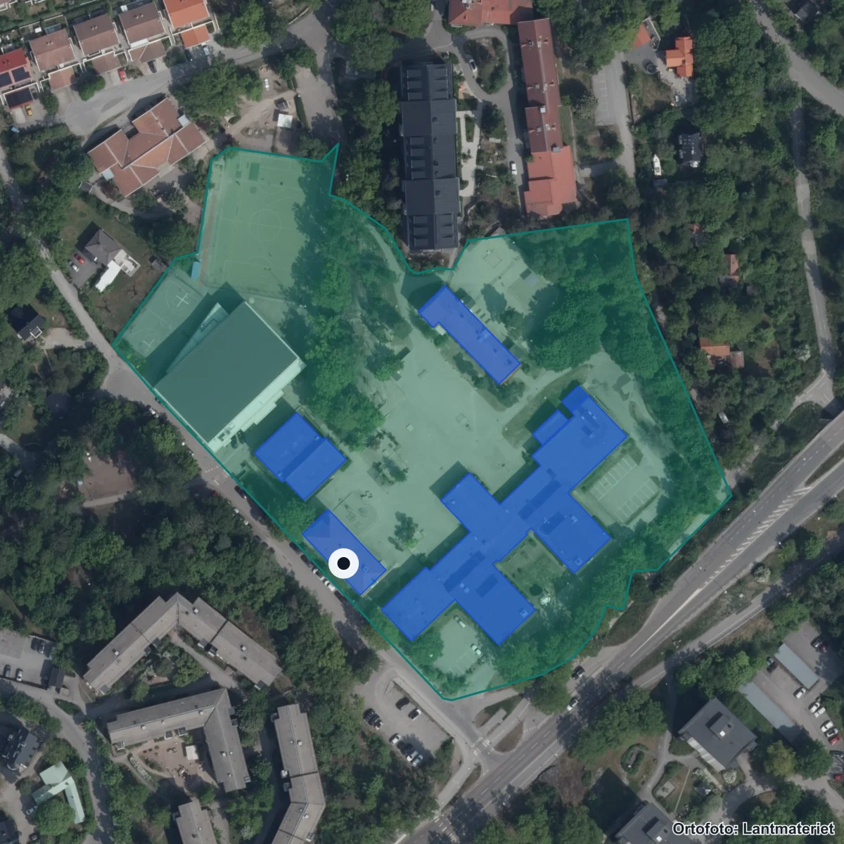 Flygbild över Ektorps skola, ortofoto från Lantmäteriet