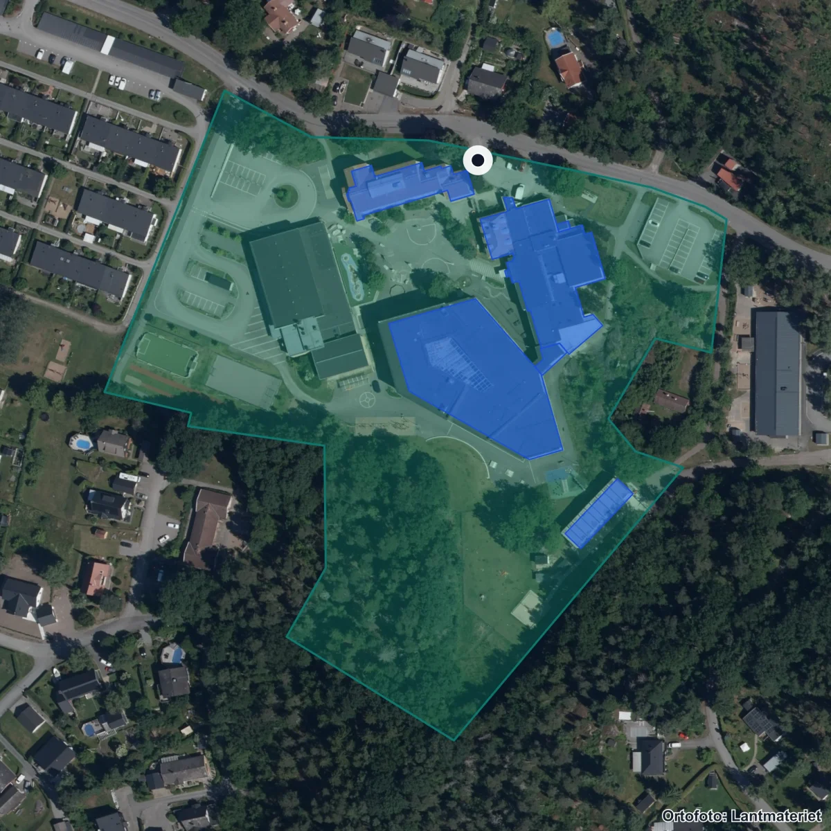 Aerial view of Råsslaskolan, orthophoto from Lantmäteriet