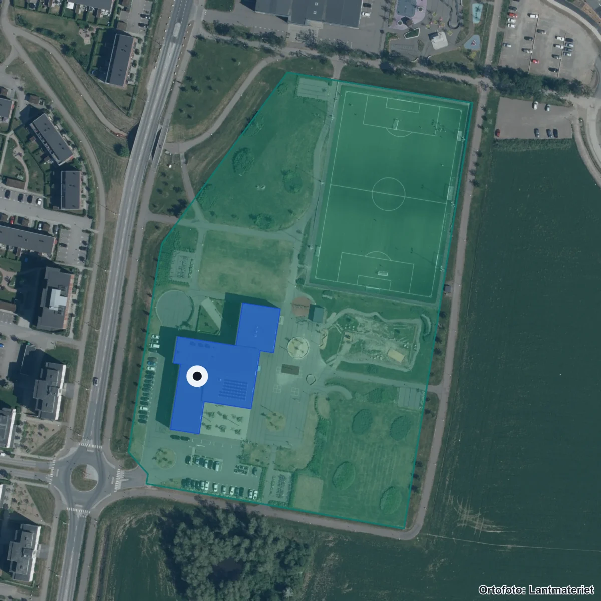 Flygbild över Maria Parkskolan, ortofoto från Lantmäteriet