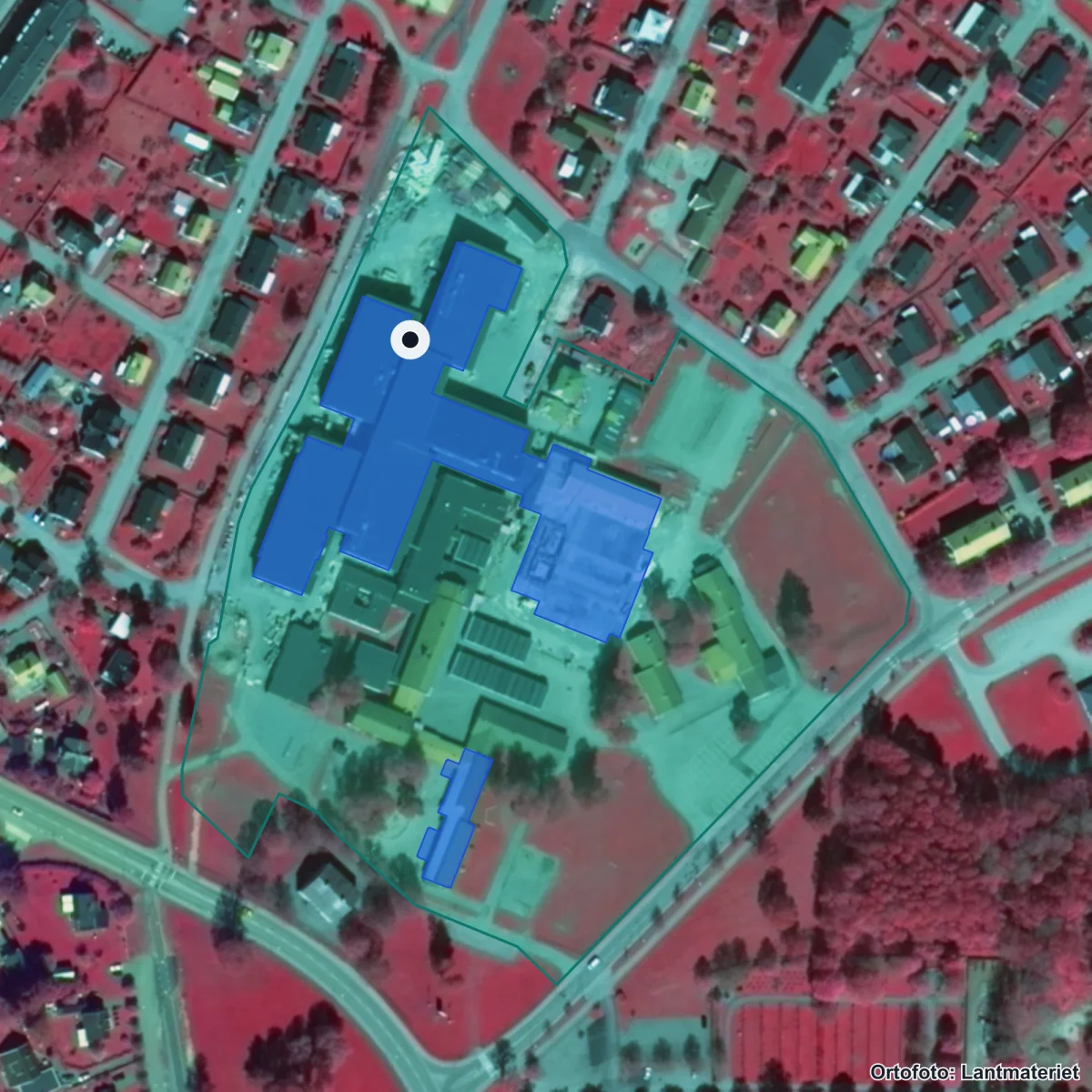 Flygbild över Forshaga lärcenter, ortofoto från Lantmäteriet