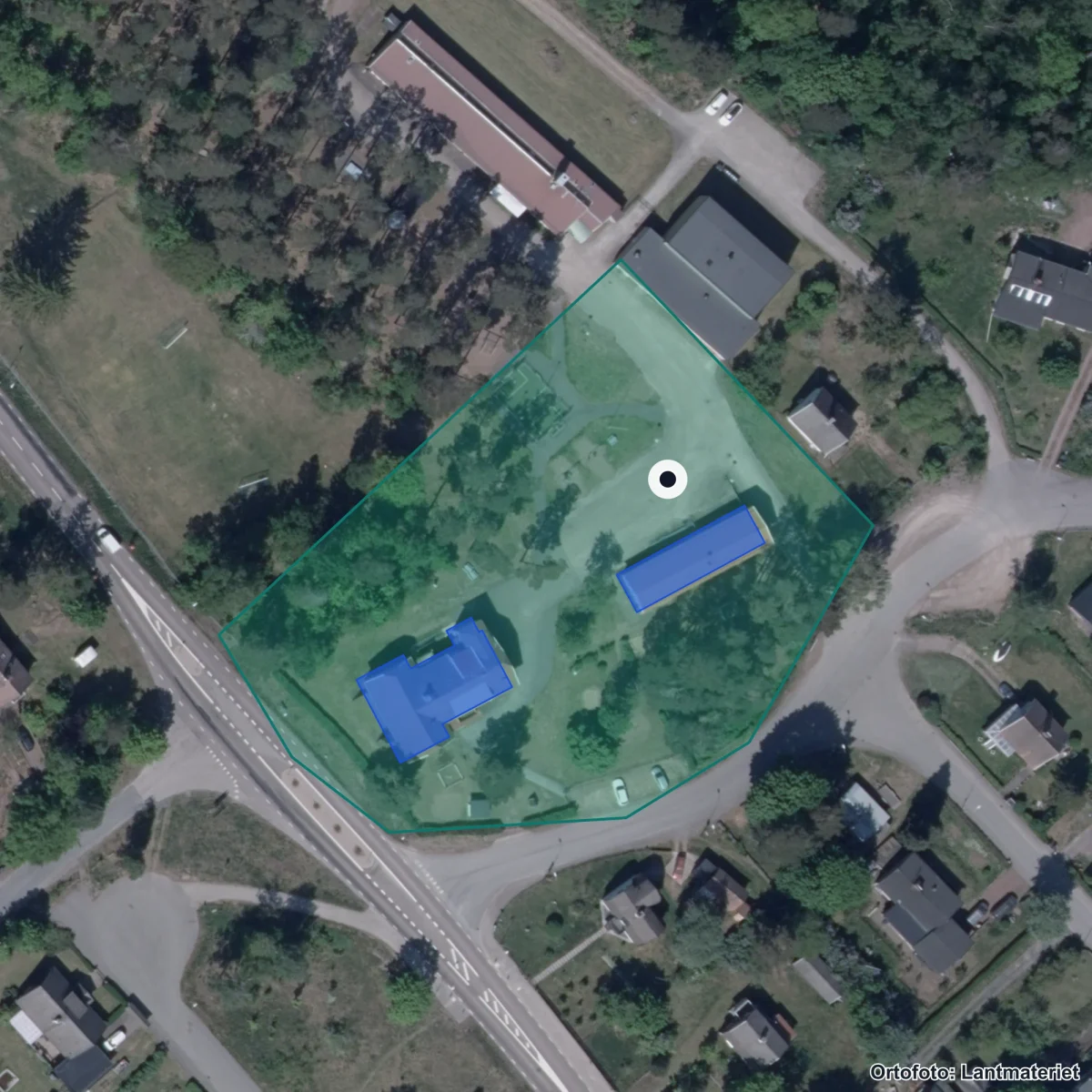 Aerial view of Tallåsskolan, orthophoto from Lantmäteriet