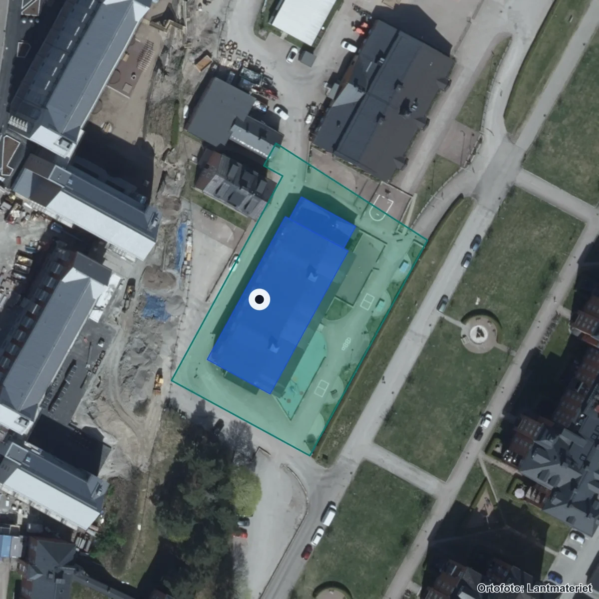 Flygbild över Solstadens skola Karlstad, ortofoto från Lantmäteriet