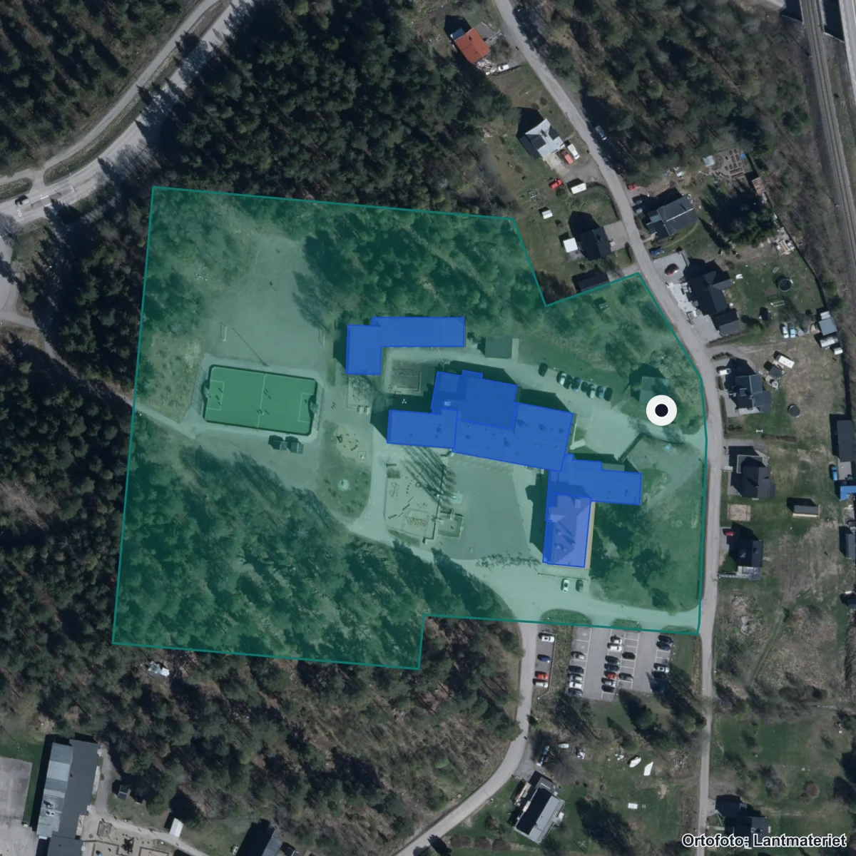 Aerial view of Bergeforsens skola, orthophoto from Lantmäteriet