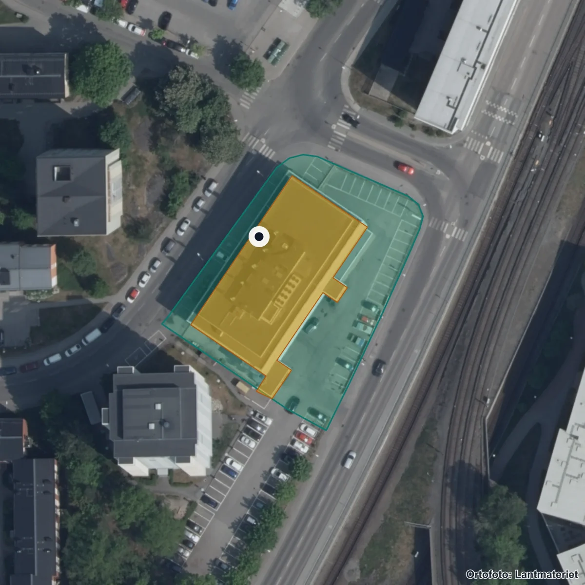 Aerial view of Cuben Utbildning, orthophoto from Lantmäteriet