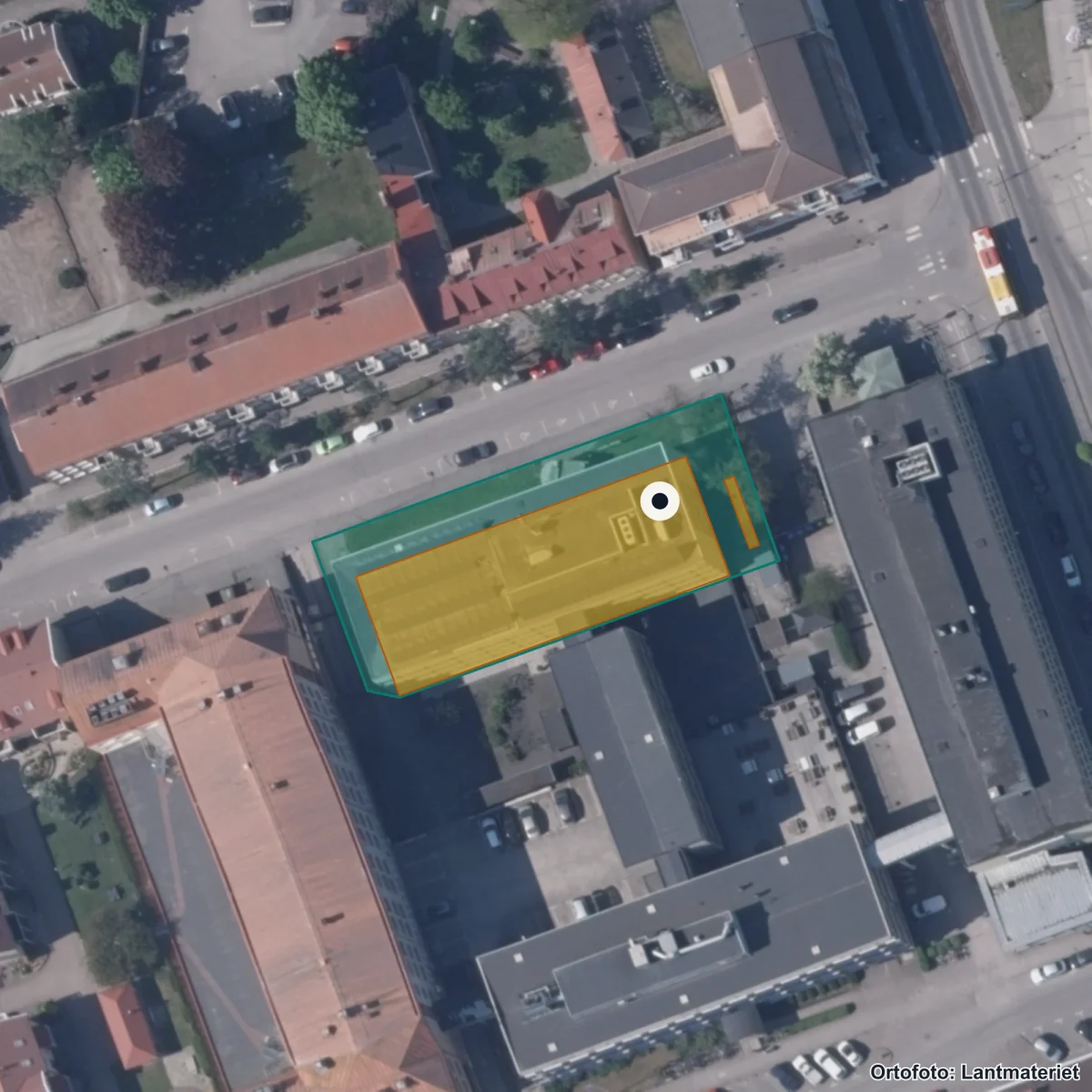 Flygbild över Calmare Internationell skola, ortofoto från Lantmäteriet