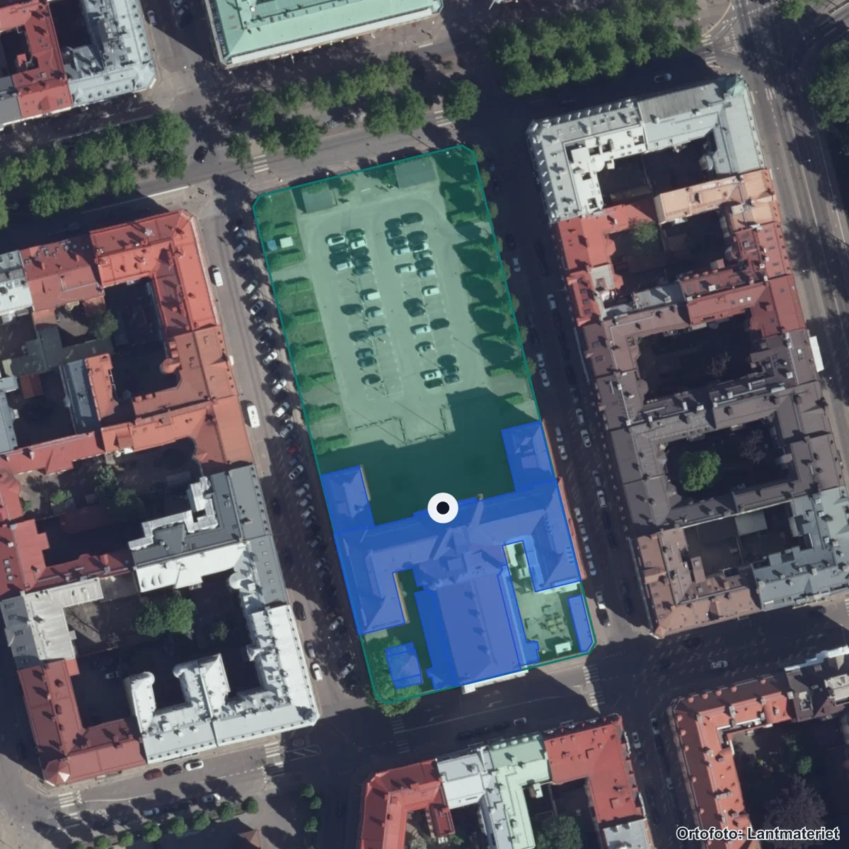 Flygbild över Schillerska gymnasiet, ortofoto från Lantmäteriet