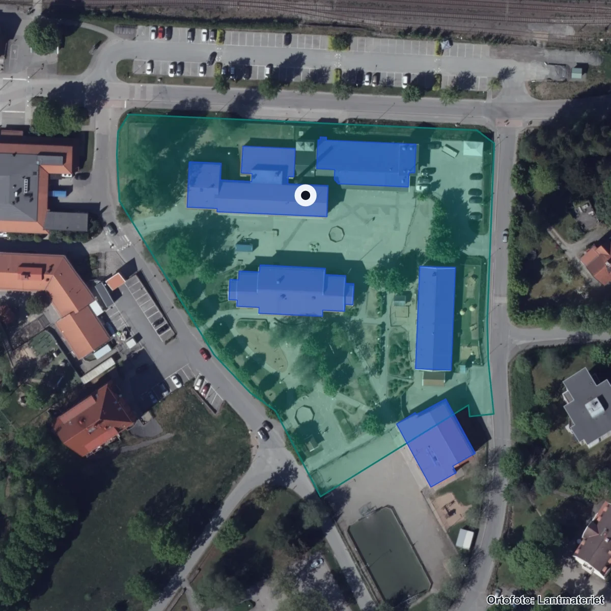 Aerial view of Hindåsskolan, orthophoto from Lantmäteriet